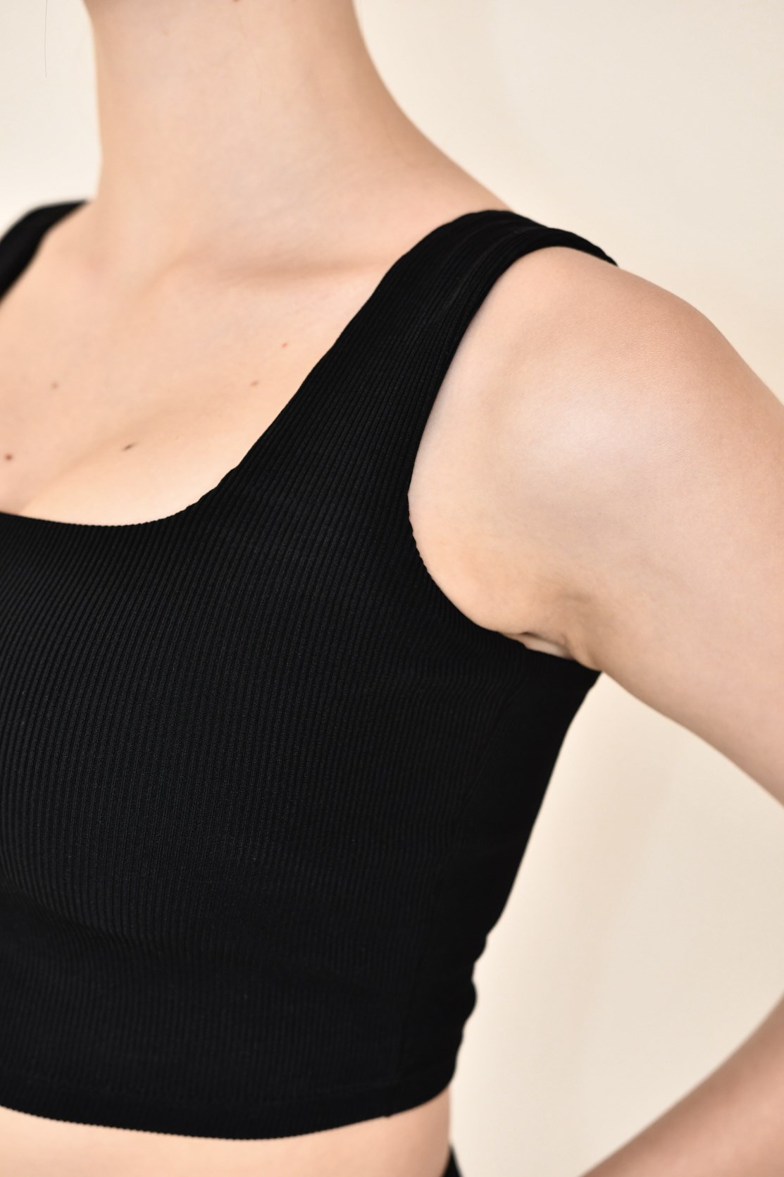 螺紋刺繡Bra top (黑)